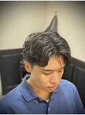 メンズナチュラルセンターパートニュアンスパーマ毛流れ重視