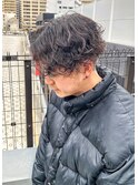 センターパート×波巻きパーマ