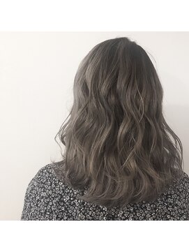 リッシュヘアー 箕面店(Riche hair) シルバーグレージュ