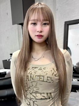 ケアブリーチでダメージレスに理想のカラーを叶えます♪ツヤ感、透明感たっぷりのハイトーンスタイルに◎