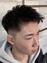 シザーズ(SCISSORS)&nbsp;フェザーアップ/テーパーフェード/フェード/バーバースタイル