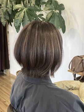 ヒュッゲ コロイコ(Hygge Coroico) ウルフボブ