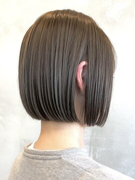 エリマ 横浜西口(elima) 横浜白髪染めショートボブミルクティーベージュヘーゼルベージュ