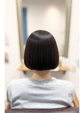 ヘアー グリーン(hair green) まとまり重視大人丸みボブ艶感美シルエット上品ナチュラル感