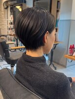 ヘアーカッティングガーデン ジャック モアザン 梅田店&nbsp;タイトシルエットの艶ショート