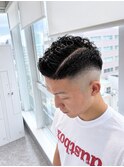 パーマ×サイドパートスタイル