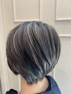 ヘアー ブランコ(hair Blanco) ショートボブハイライト