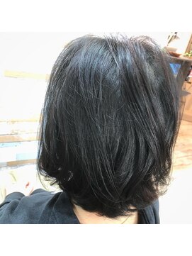 ハウオリ ヘアーワークス(Hauoli hair works) 黒髪ハイライト