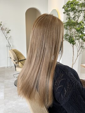 トナリ(tonari) BY KARTE