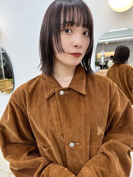 シカ(sica) ぱつっとステップカット