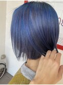 フラットボブ・ネイビーブルーで、モード感☆