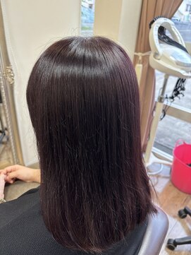 ハグエヴェック(HUG AVEC) 深めレッドカラー