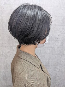 ラックスビーギャラリー なんば駅前店(LUXBE GALLERY) 黒髪/グレージュ/ミルクティーベージュ/髪質改善【難波】