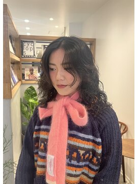 シアン 矢場町店(CYAN.) 根本からしっかり大きめカールパーマ