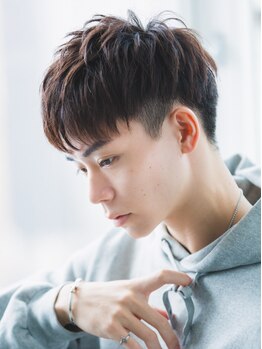 ビューティービースト 前田店(beauty:beast)の写真/メンズからも高い支持を得るサロン。計算されたデザインで、男を磨く。オシャレにキメて周りと差をつけて。