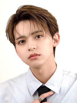 オーシャントーキョーオーバー 渋谷(OCEAN TOKYO OVER) 韓国マッシュセンターパートツーブロックフェザーパーマシャドウ