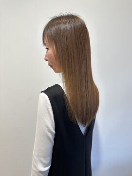 ヘアースタジオ ゼン カロン(Hair studio Zen kalon) 地毛ハイライト/ストレートロング/ナチュラルベージュ白髪ぼかし
