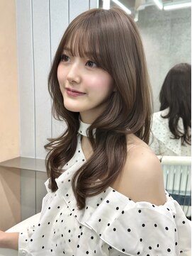 グロー オオミヤ アネックス 大宮(GLROW OMIYA ANNEX) ★レイヤーカット ブリーチなし 透明感ベージュ