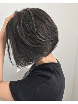 ワエン(WAEN) ショート前下がりボブ