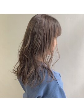 クラン(clan) clan <アッシュカラー重軽ウェーブ小顔美髪ヘア