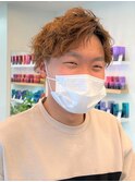 くせ毛風サイドパートツイストスパイラルパーマ