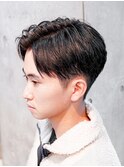 フェザーパーマ/ブルーブラック/刈り上げセンターパート[新宿]