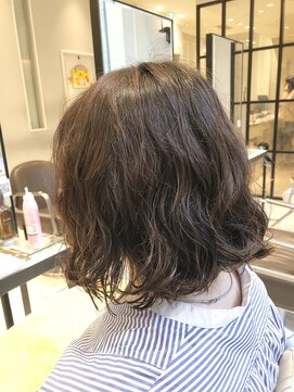 ネオリーブギンザ 銀座店(Neolive GINZA) 人気　あごラインのぱつっとくるくるパーマボブ