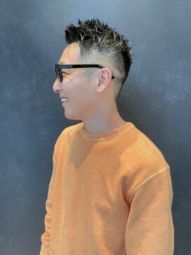 ハレケアヴェダ アンド ハレケエイト(HAREKE AVEDA&HAREKE 8) 大人刈り上げ