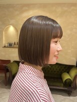 ビュートリアム265(BEAUTRIUM 265) 切りっぱなしボブ あごラインボブ ぱつっとボブブラウンベージュ