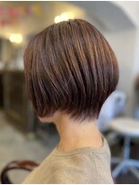 サーティエイト(38)&nbsp;50代 うなじキレイ前下がり丸みショートボブ/髪質改善/元町/