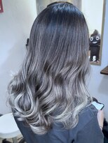 ブレイズヘアー(BLAZEhair) ホワイトシルバーバレイヤージュ3ヶ月後×ブリーチ2回