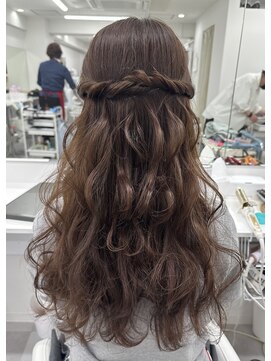 ステラ(Stella) 波ナミハーフアップ