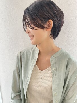 コモダ 神戸三宮(comoda) ハンサムショート / 前髪なし / 小顔ショート