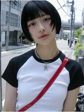 ナヌーク ダイカンヤマ(nanuk daikanyama) ミニボブ・顔まわりレイヤー・黒髪・似合わせカット