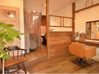 ヘアーエダ(hair eda.)の写真/扉を開けた瞬間に広がる、こだわりが詰まった素敵なサロン…五感が満たされる極上の時間をお届けします―