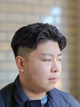 ダウズバーバーショップ 渋谷(dau's barber shop) ローフェードパーマ 理容室 バーバー リクルート ビジネスヘア