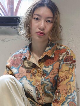 カテナ(CATENA) 金髪ボブ