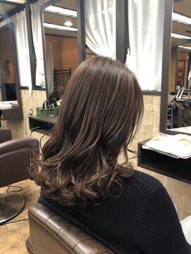 ナトゥーラ 岐阜(Natura) ナチュラルグレージュ