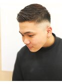 スキンフェード フェード刈り上げ ショート短髪アップバング
