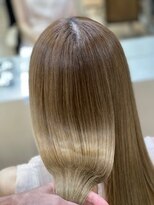 プラグ(Plug)&nbsp;Plugミネコラでダメージを受けた髪に潤い補給