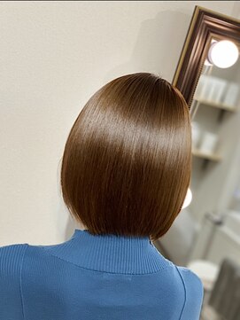 アールサロンギンザ(Rr SALON GINZA) R.HASプラチナtreatment×cut