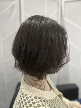 ツムグ 代官山店(TUMUGU) 大人可愛いくびれヘア前下りボブ/白髪ぼかしニュアンスカラー