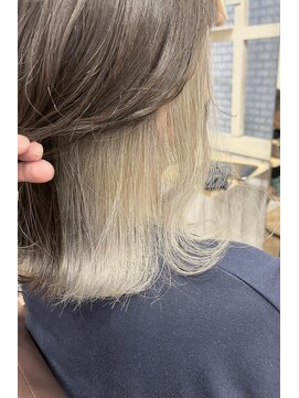 ビー オン ディー ヘア 池袋(BonD hair) #ホワイトミルクティーベージュのインナーカラー【池袋】