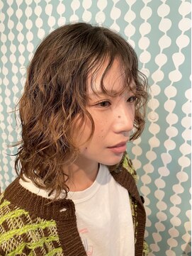 ラストーリア(La storia) 無造作パーマ レイヤーミディスタイル