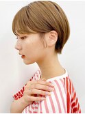 ベージュカラー×束感ショート×小顔立体カット