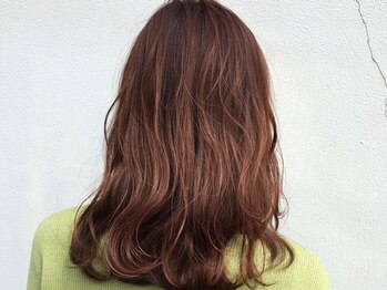 アストル(ASTRE)の写真/経験豊富なスタッフが白髪をしっかりと染め上げます！平日限定クーポンのご利用でお得にカラーを楽しめる☆