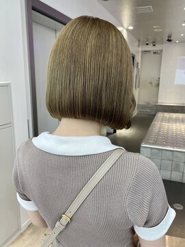 マジコ 原宿(Magico) ボブ/ミルクティーベージュカラー/ブリーチ/ダブルカラー/原宿