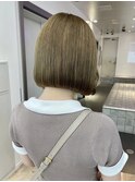 ボブ/ミルクティーベージュカラー/ブリーチ/ダブルカラー/原宿