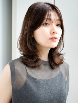 エインアンリー 表参道(AIN.ANLY.) ぱっつん前髪ウルフパーマ鎖骨ミディアムボブオリーブベージュ