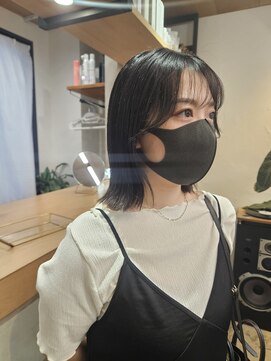 イット(it.) it. YUI ミディアムボブ ロブ 顔周りレイヤースタイル